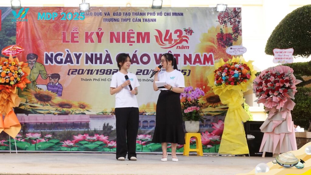 bạn Phan Thị Bảo Uyên – cựu học sinh MDP từ năm lớp 9-12, hiện là sinh viên đại học tiếp tục nhận học bổng VSDP của VietHope.